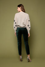 Load image into Gallery viewer, Cosme Star Embroidered Crew
