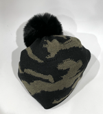 Load image into Gallery viewer, Sequin Cameo Pom Pom Hat
